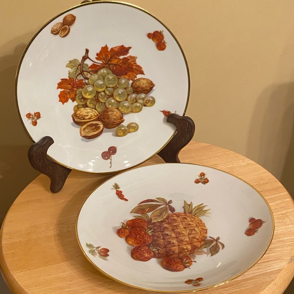 Vintage Bavaria, Debra Germany dessert plates.